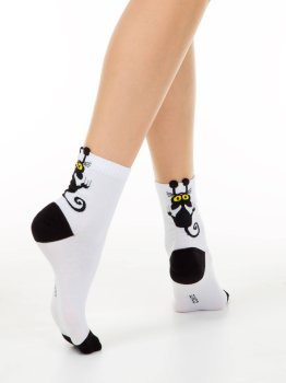 Ausgefallene Socken für Damen von Conte mit 3D Katzen Motiv, Weiß