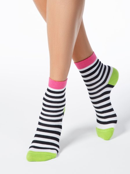Conte Classic bunte Damen socken 7C22-087 weiß-schwarz-pink-gruen